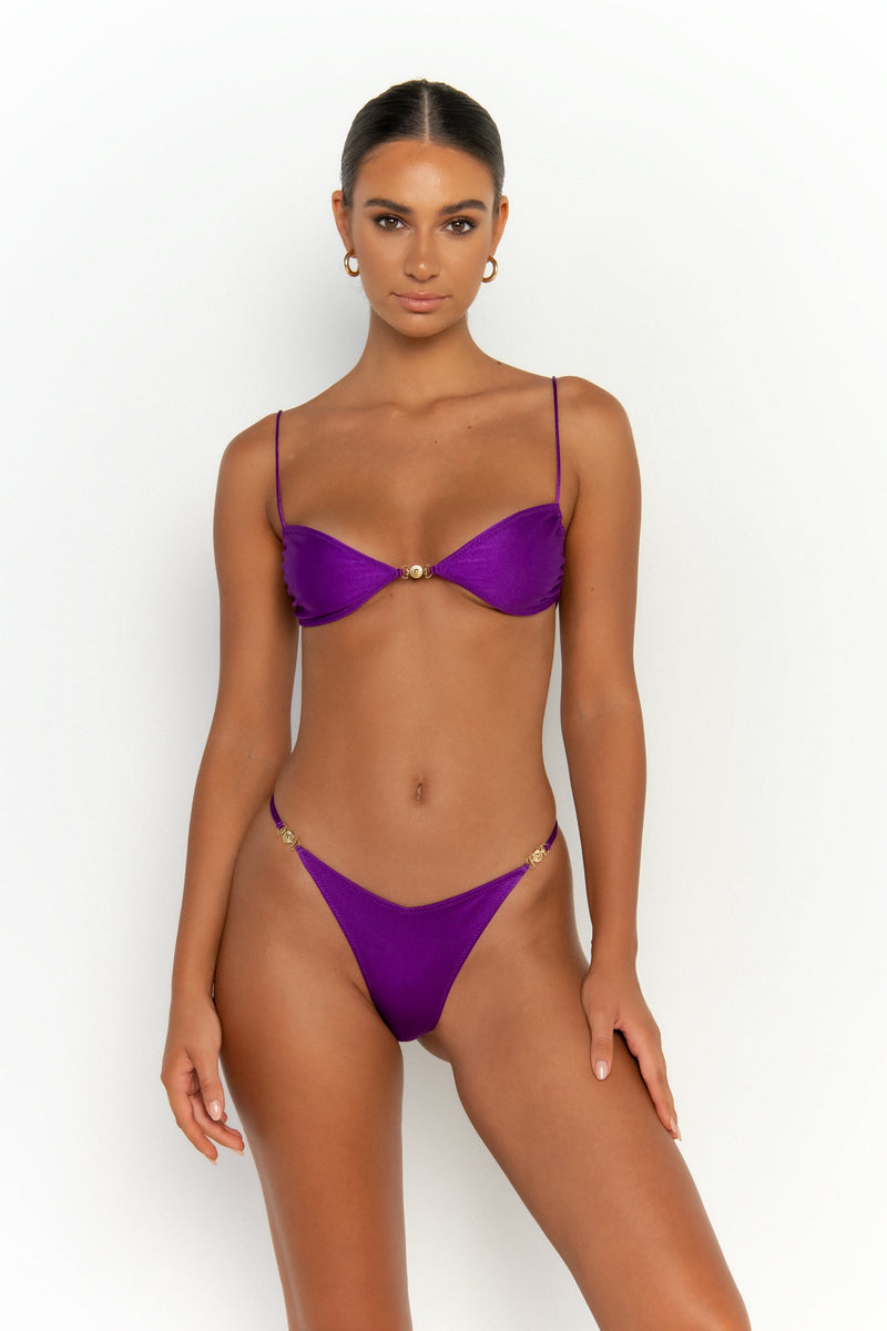 https://www.sommerswim.com/cdn/shop/products/sommer-swim-lia-v-cut-thong-bikini-bottom-petunia-front_800x.jpg?v=1679035019